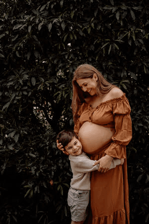 melbourne-family-photographer-maternity-session Family and maternity photoshoot of expecting mum and big brother to be